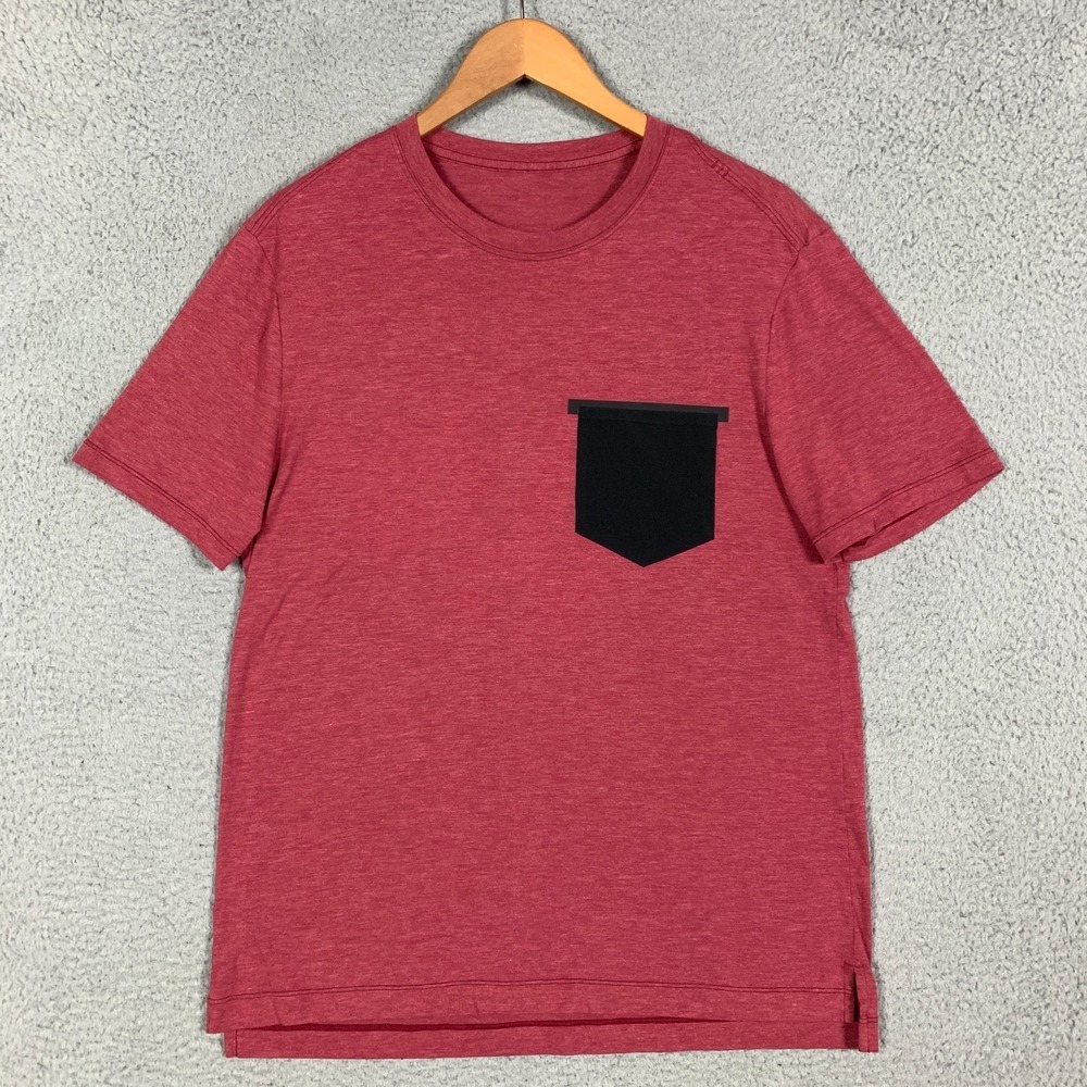 Lululemon R.A.D. T-Shirt Men's Medium Red Black Pocket Short Sleeve‎ Gym Workout